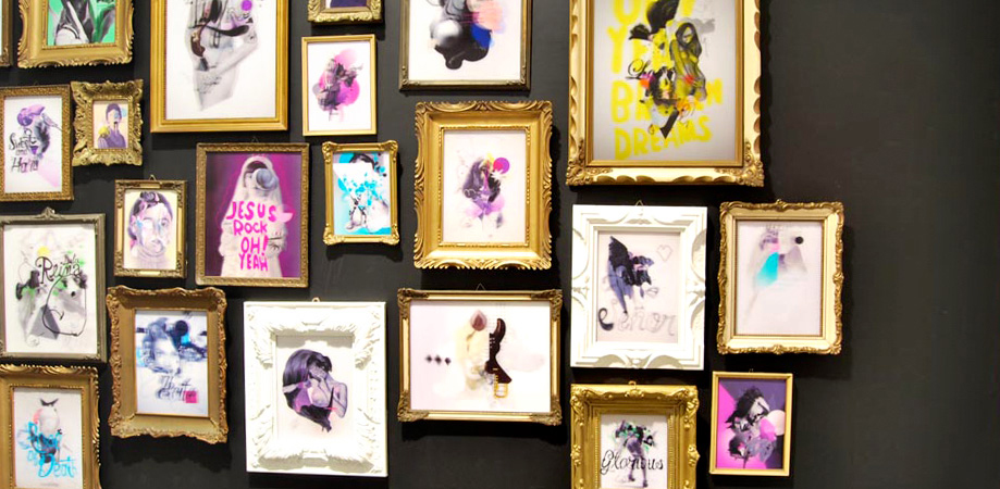 BRUSTERSPECIAL + SRTAZUE. EXPOSICIÃ“N DE OBRAS EN 3D EN MONTEVIDEO, URUGUAY.